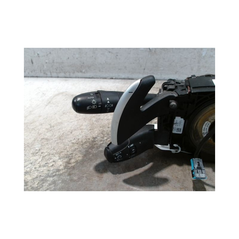 BLOC COMMODOS PEUGEOT 5008 2009-