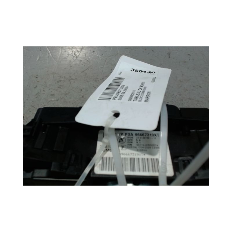 BLOC COMMODOS PEUGEOT 3008 2009-