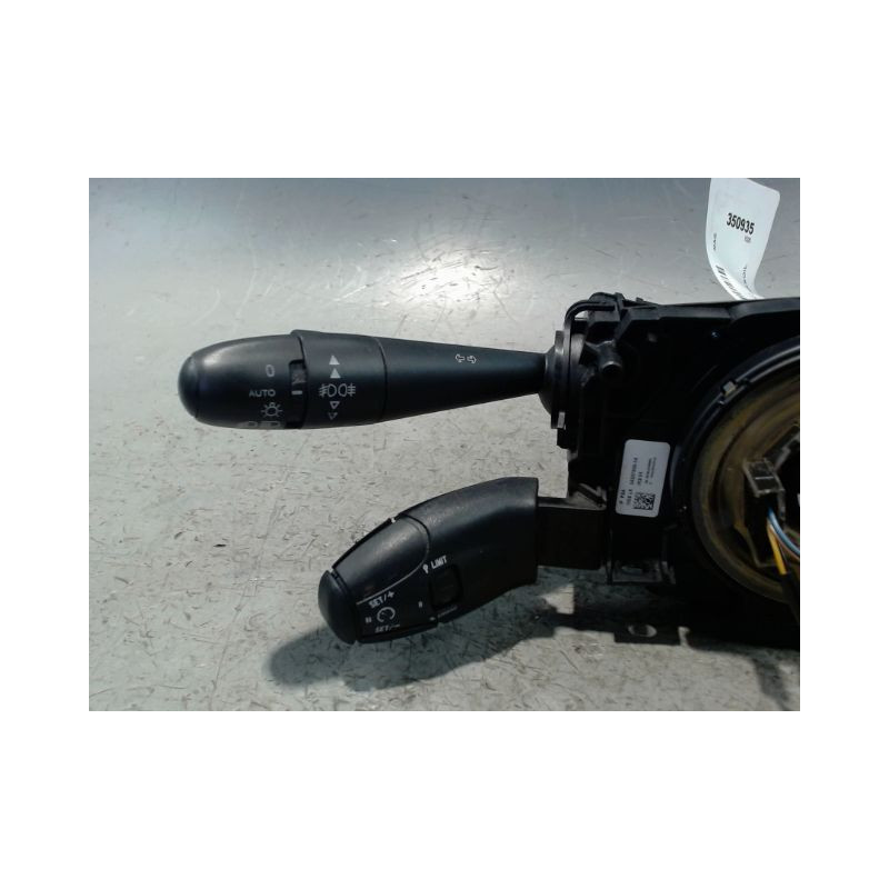 BLOC COMMODOS PEUGEOT 5008 2009-