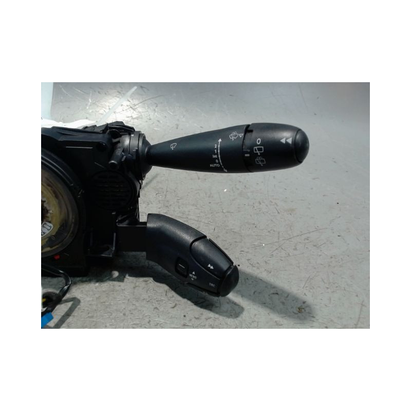 BLOC COMMODOS PEUGEOT 5008 2009-
