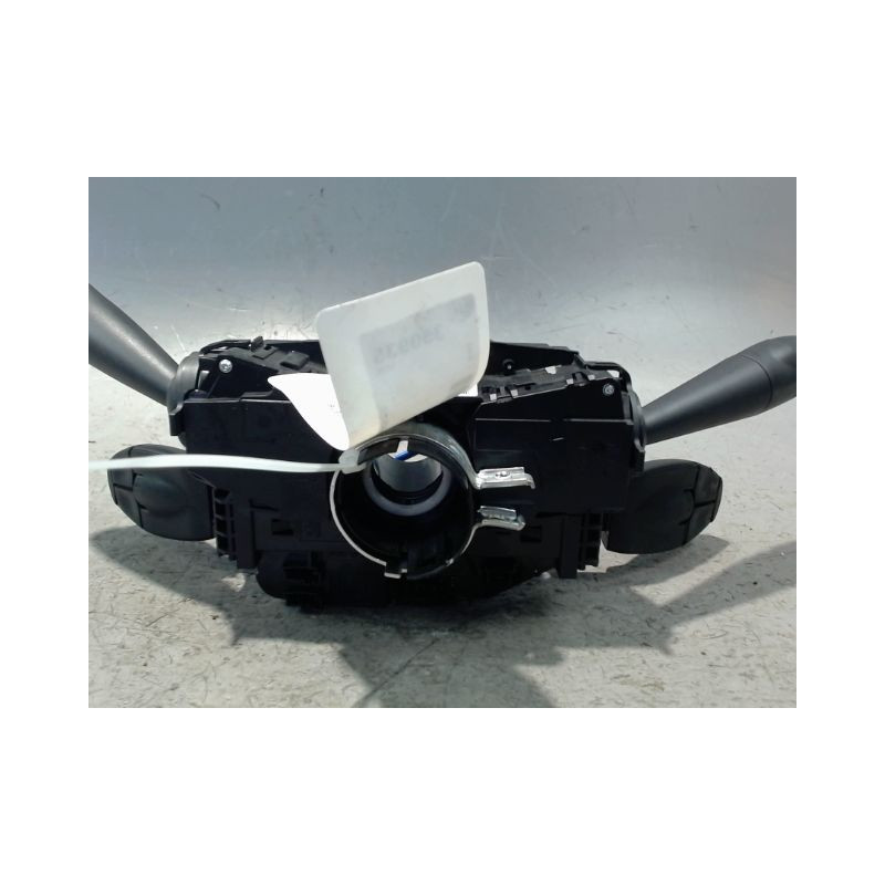 BLOC COMMODOS PEUGEOT 5008 2009-