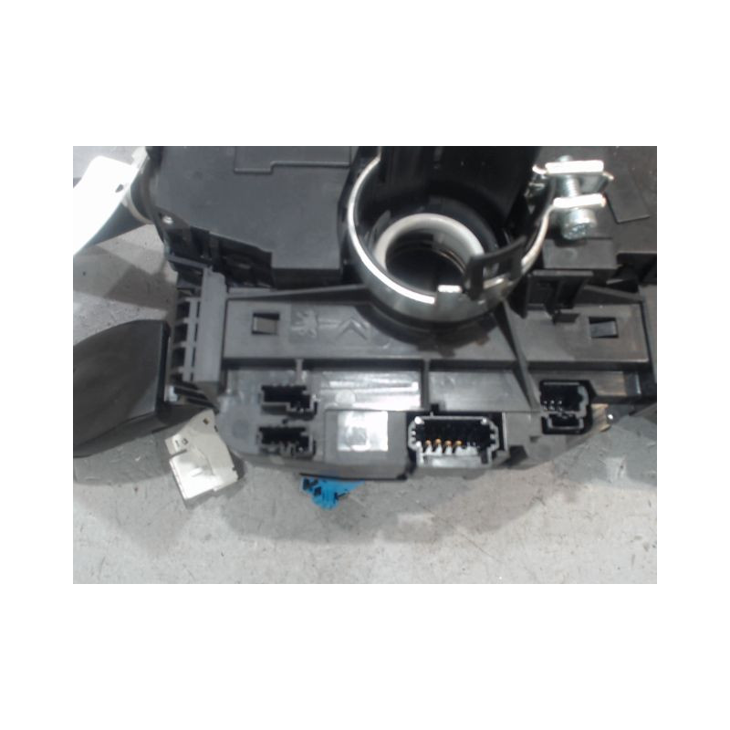 BLOC COMMODOS PEUGEOT 3008