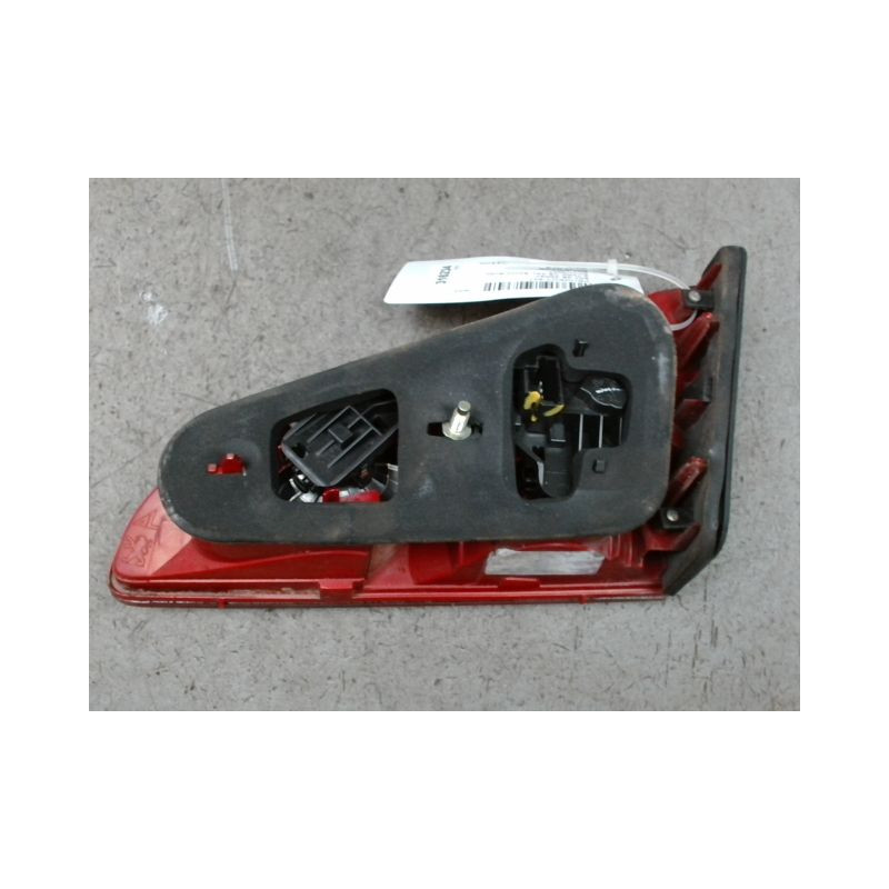 FEU ARRIERE INTERIEUR GAUCHE PEUGEOT 607 2004-
