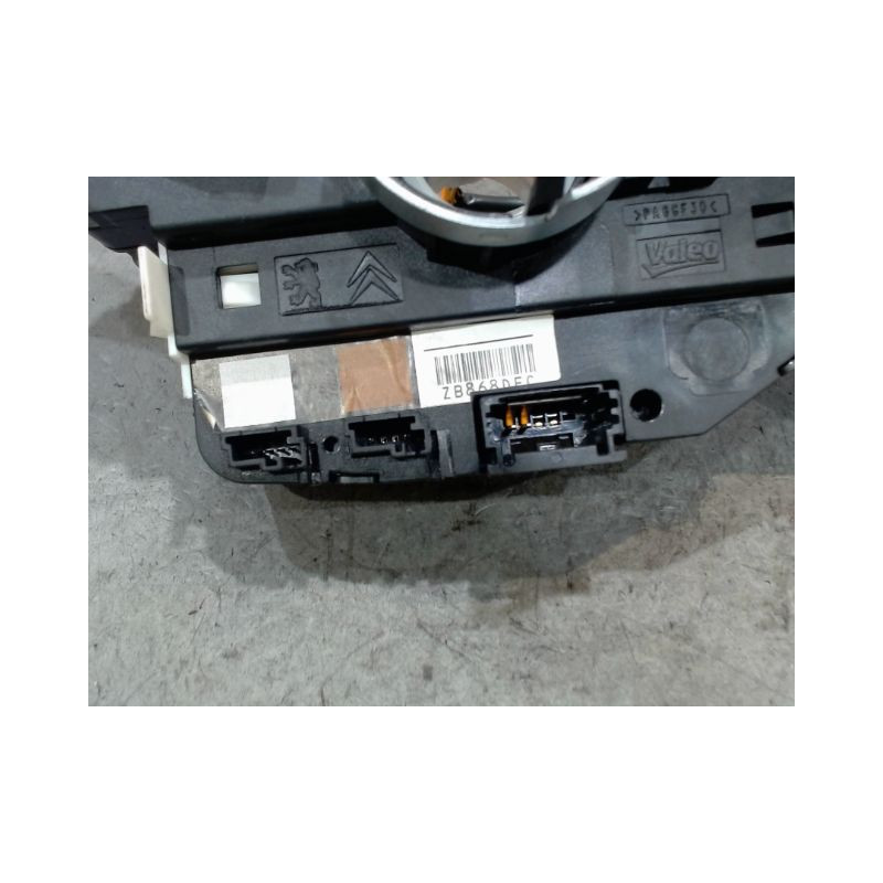 BLOC COMMODOS PEUGEOT 208