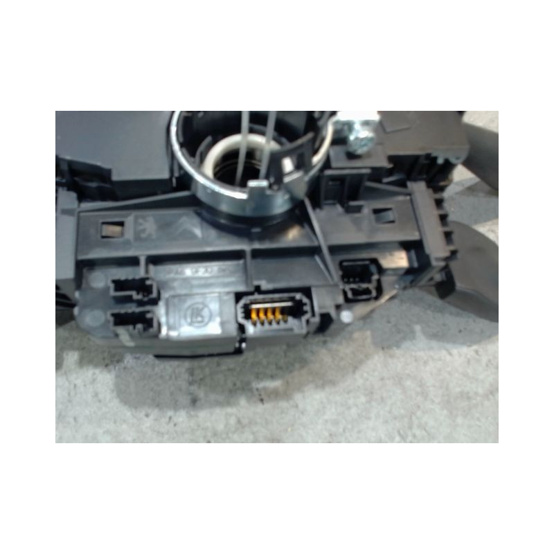 BLOC COMMODOS PEUGEOT 3008