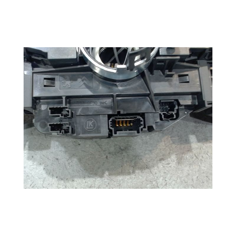 BLOC COMMODOS PEUGEOT 3008