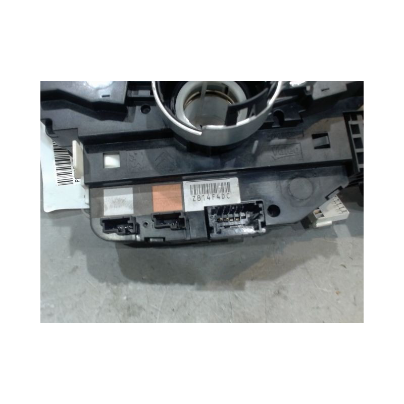 BLOC COMMODOS PEUGEOT 208