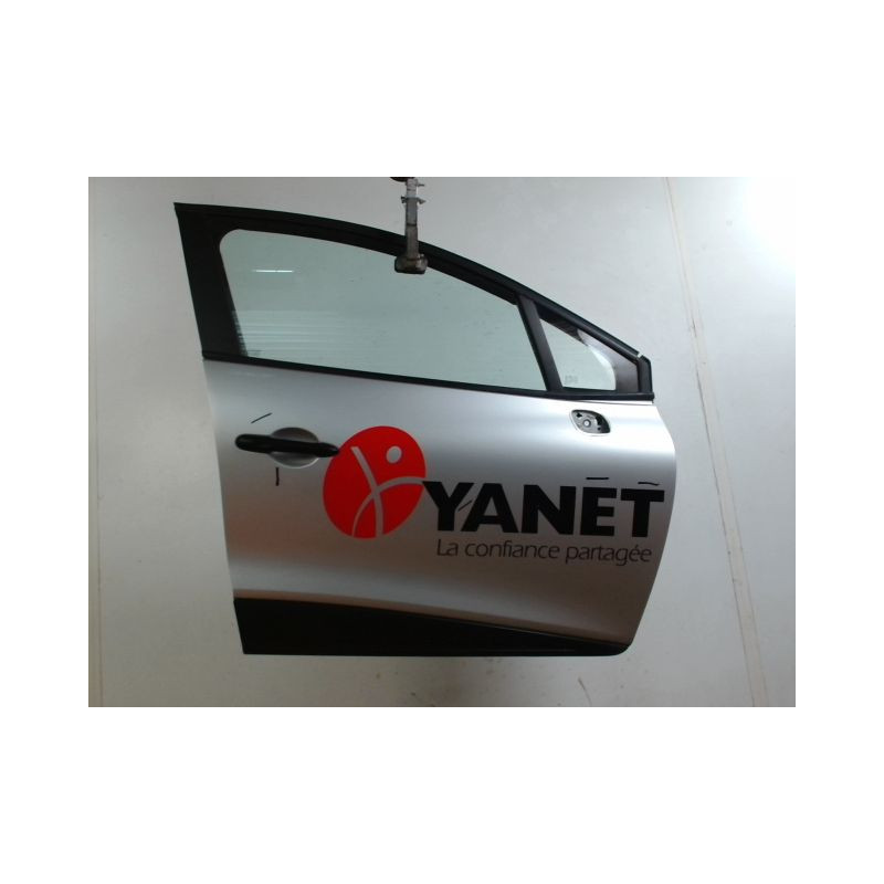 PORTE AVANT DROIT RENAULT CLIO