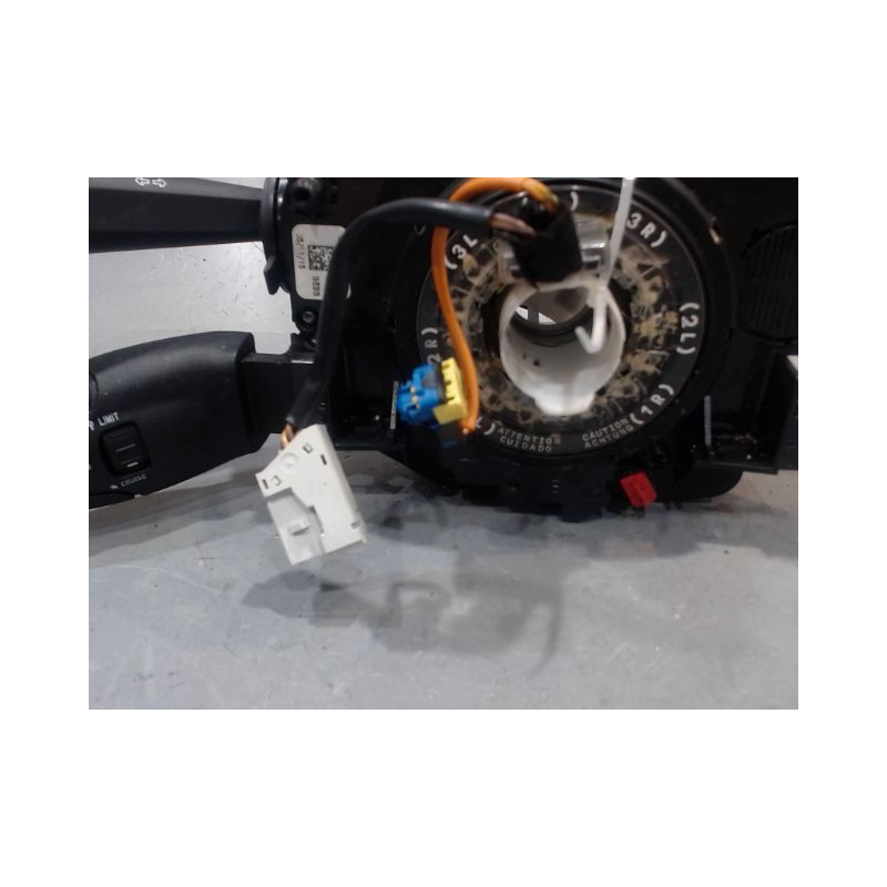 BLOC COMMODOS PEUGEOT 208