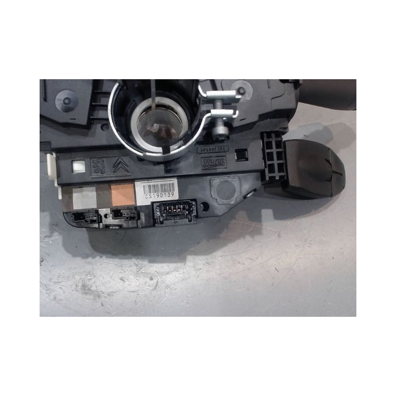 BLOC COMMODOS PEUGEOT 208