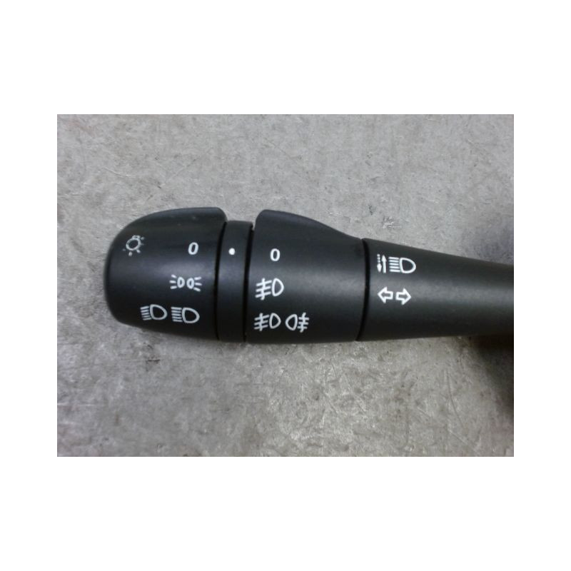 COMMANDE CLIGNOTANT DACIA SANDERO