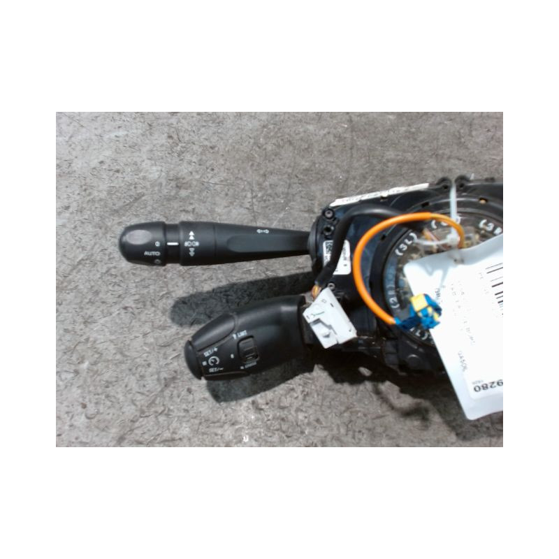 BLOC COMMODOS PEUGEOT 208
