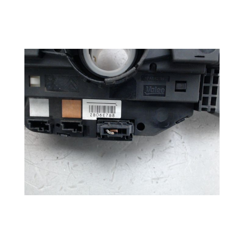 BLOC COMMODOS PEUGEOT 208