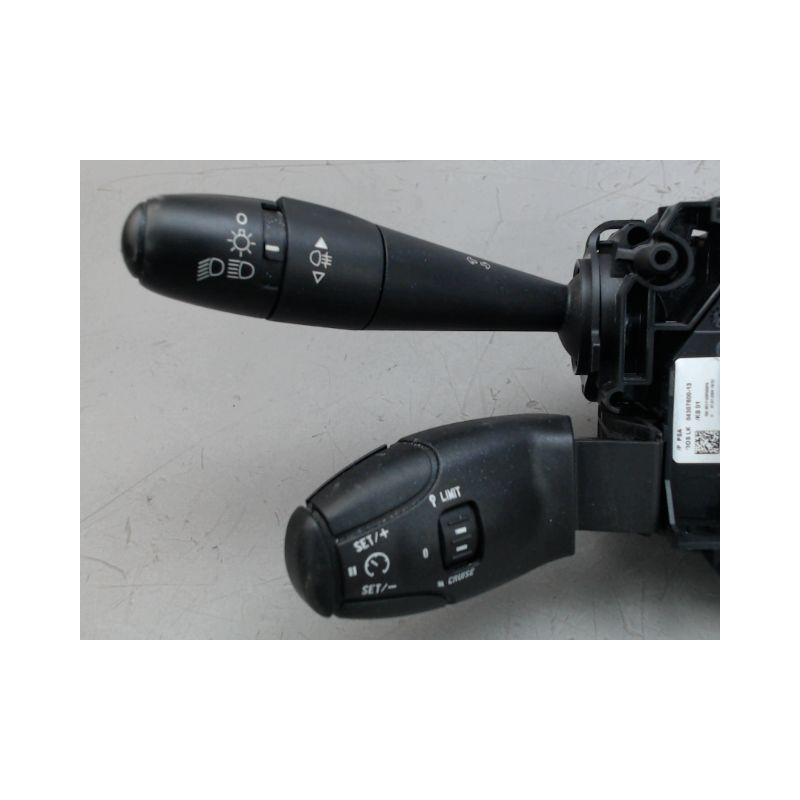 BLOC COMMODOS PEUGEOT 5008
