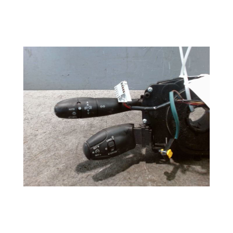 BLOC COMMODOS PEUGEOT 207 3P