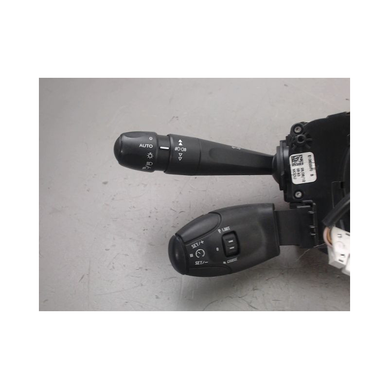 BLOC COMMODOS PEUGEOT 208