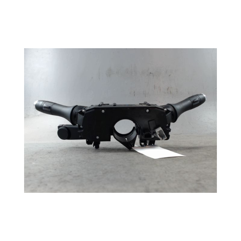 BLOC COMMODOS RENAULT CLIO