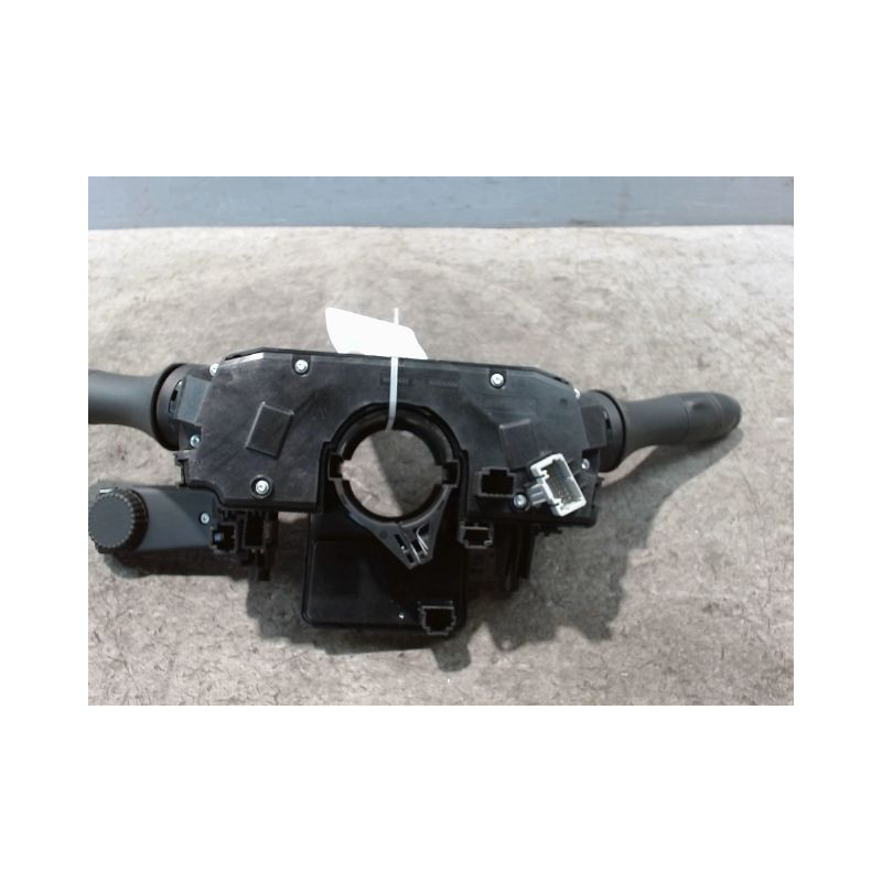 BLOC COMMODOS RENAULT CLIO