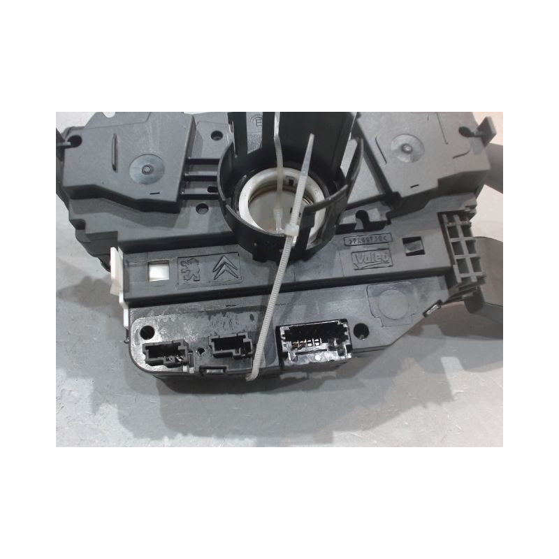 BLOC COMMODOS PEUGEOT 208