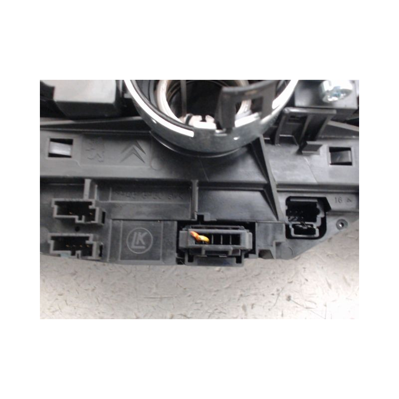 BLOC COMMODOS PEUGEOT 5008