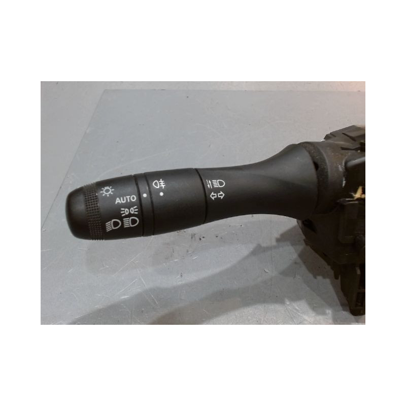 BLOC COMMODOS RENAULT CLIO