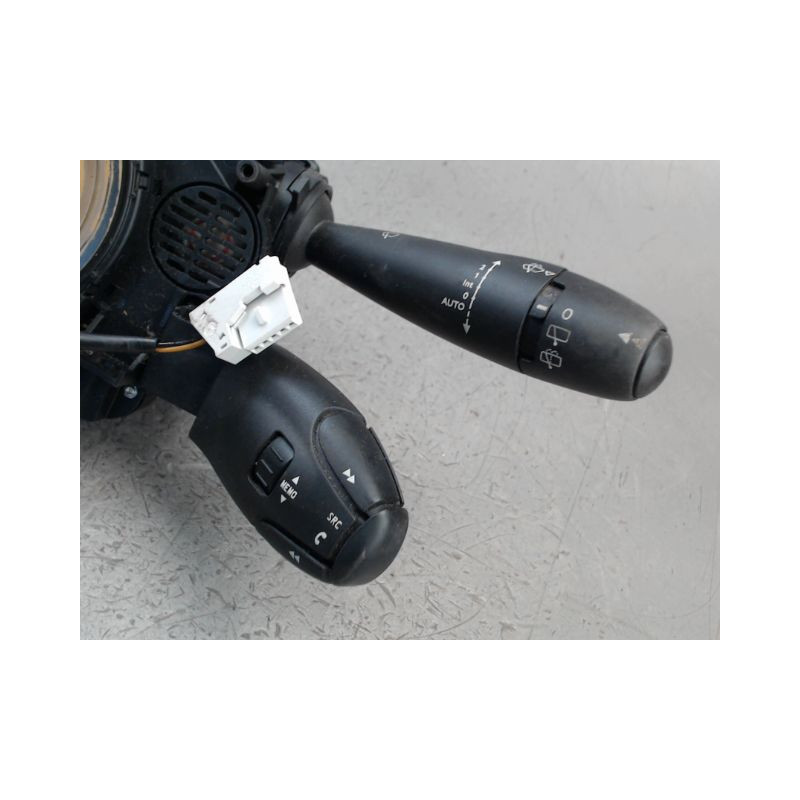 BLOC COMMODOS PEUGEOT 5008