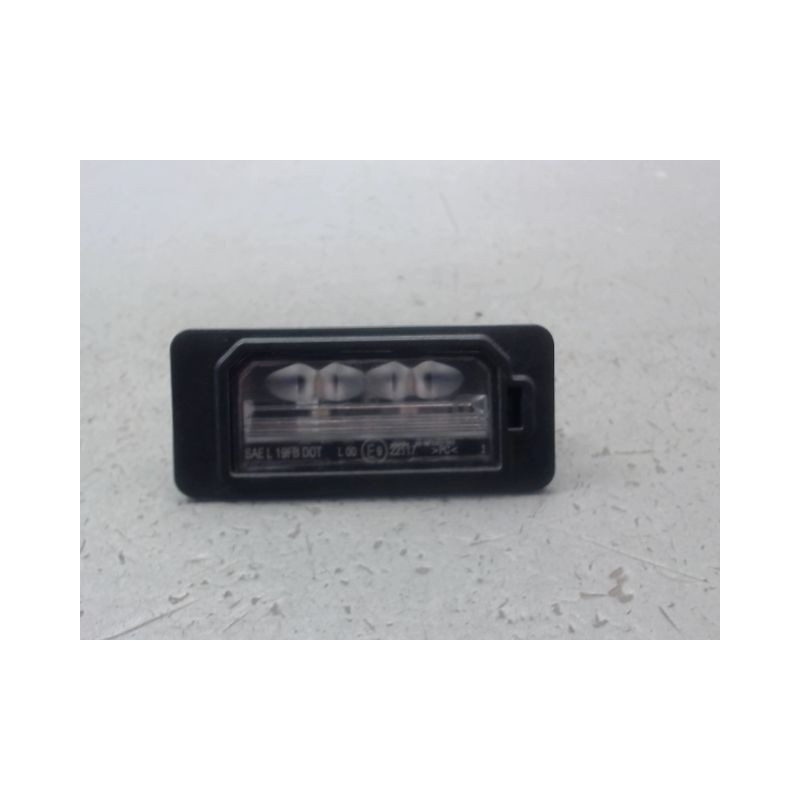 ECLAIREUR PLAQUE DE POLICE DROIT FIAT 500 II Phase 1 2007-...