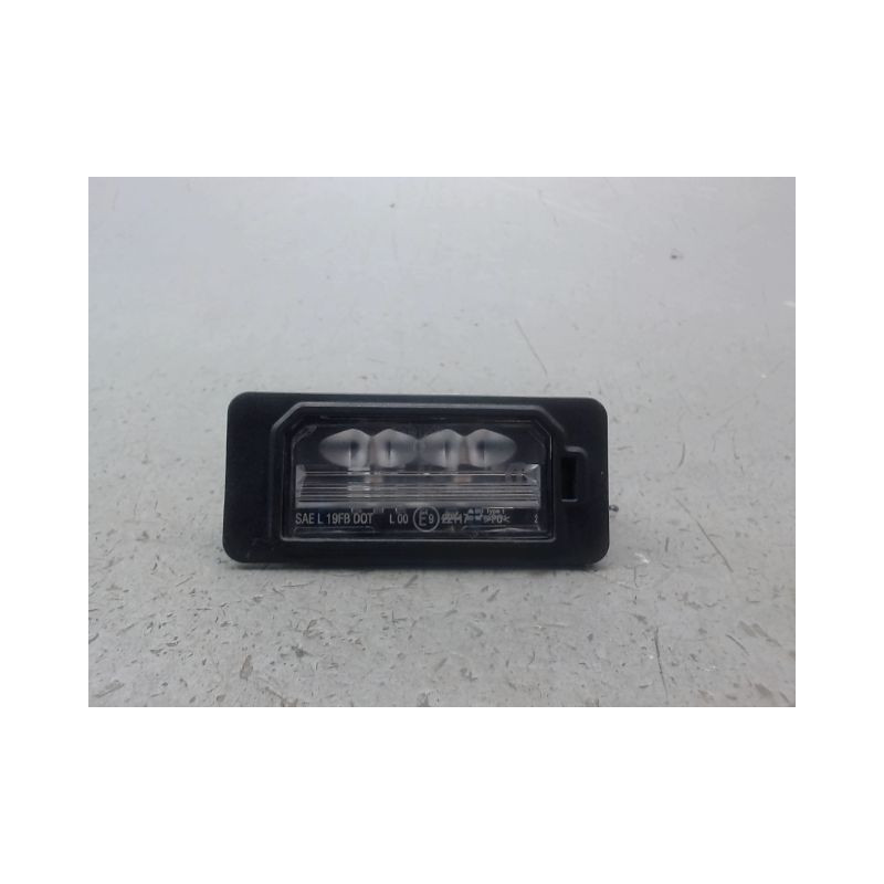 ECLAIREUR PLAQUE DE POLICE GAUCHE FIAT 500 II Phase 1 2007-...