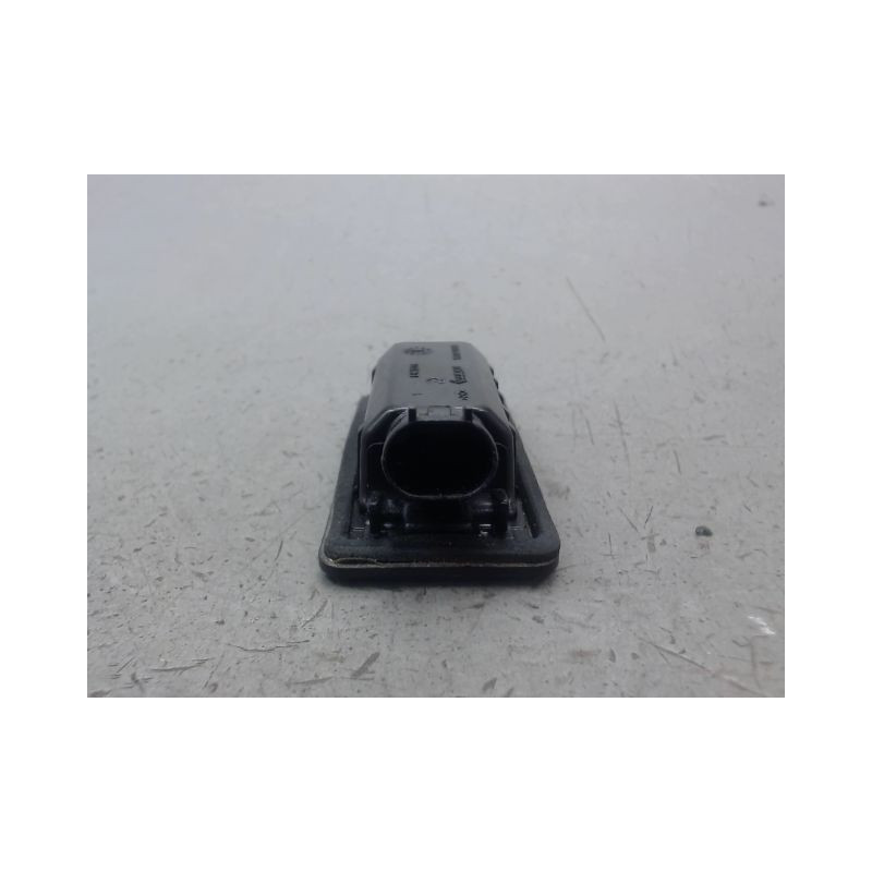 ECLAIREUR PLAQUE DE POLICE GAUCHE FIAT 500 II Phase 1 2007-...