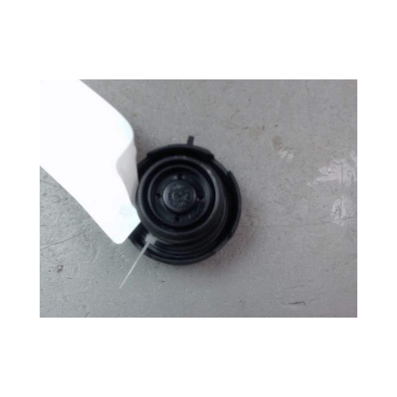 BOUCHON RESERVOIR A CARBURANT SKODA FABIA I Phase 1 (6Y) 2000-2004