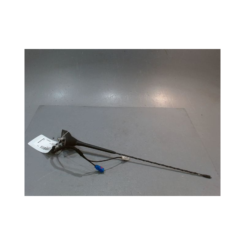 ANTENNE RADIO PEUGEOT 208