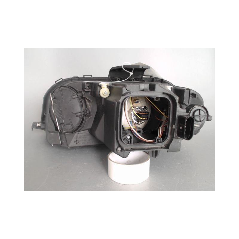 PHARE DROIT AUDI A3 2003-