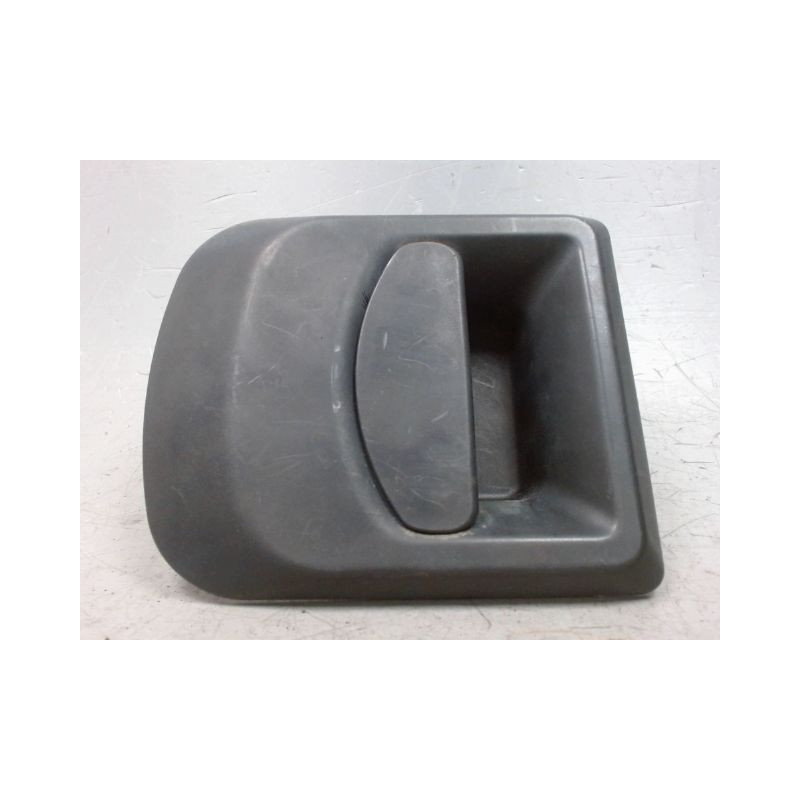 POIGNEE EXTERIEURE PORTE AVANT DROIT IVECO 35C15