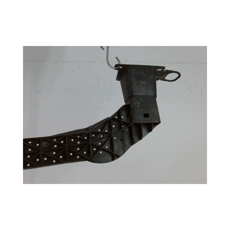 TRAVERSE INFERIEURE ARMATURE AVANT CITROEN C4 2010-