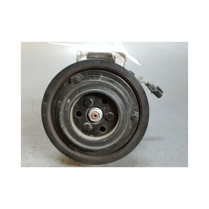 COMPRESSEUR AIR CONDITIONNE VOLVO V40