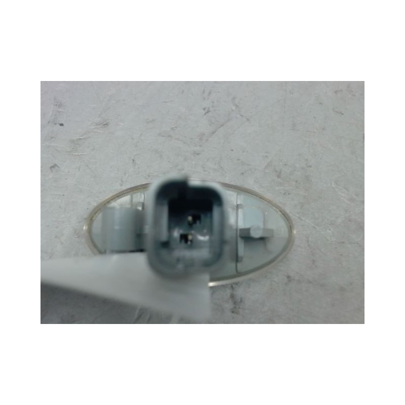 REPETITEUR AILE GAUCHE TOYOTA PROACE