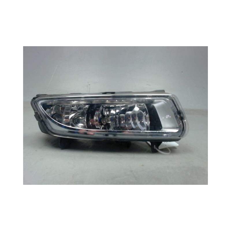 PHARE ANTIBROUILLARD AVANT DROIT VOLKSWAGEN POLO 2009-