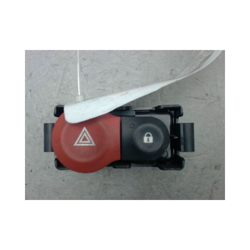 BOUTON DE WARNING RENAULT CLIO III 2009-
