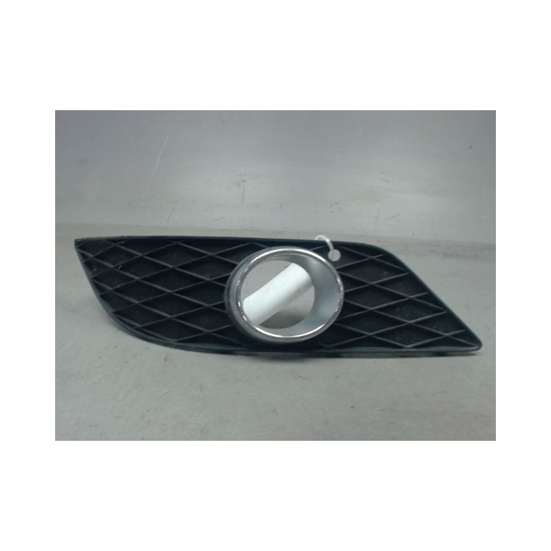SPOILER AVANT DROIT  MERCEDES CLASSE B 2008-