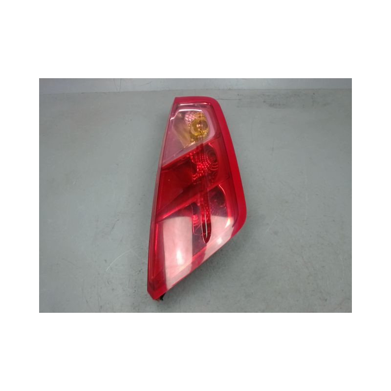 FEU ARRIERE DROIT FIAT PUNTO