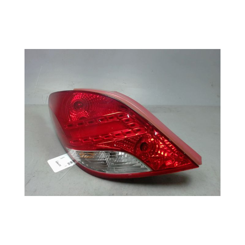 FEU ARRIERE GAUCHE  PEUGEOT 207 5P