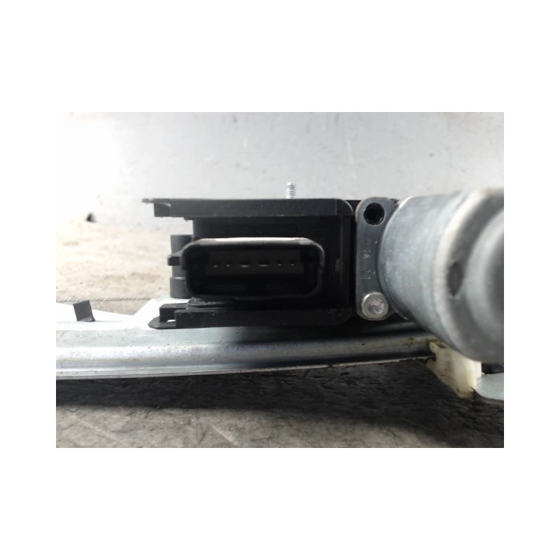 MECANISME+MOTEUR LEVE-GLACE ARRIERE DROIT PEUGEOT 208