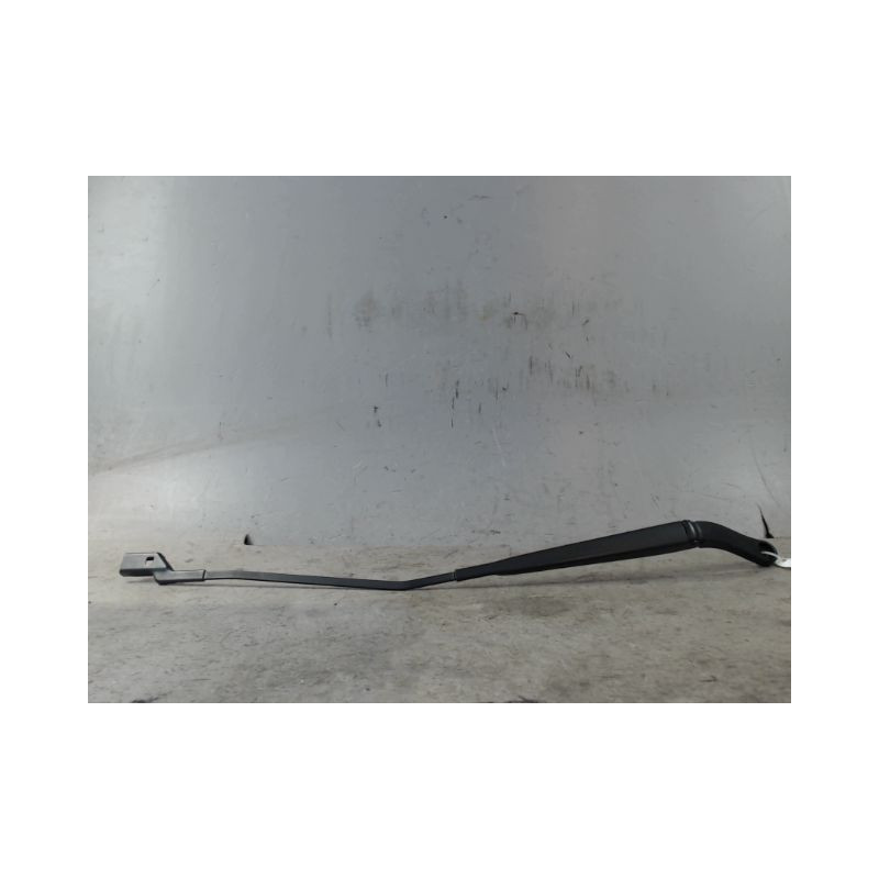 BRAS ESSUIE-GLACE AVANT DROIT FIAT 500 2007-