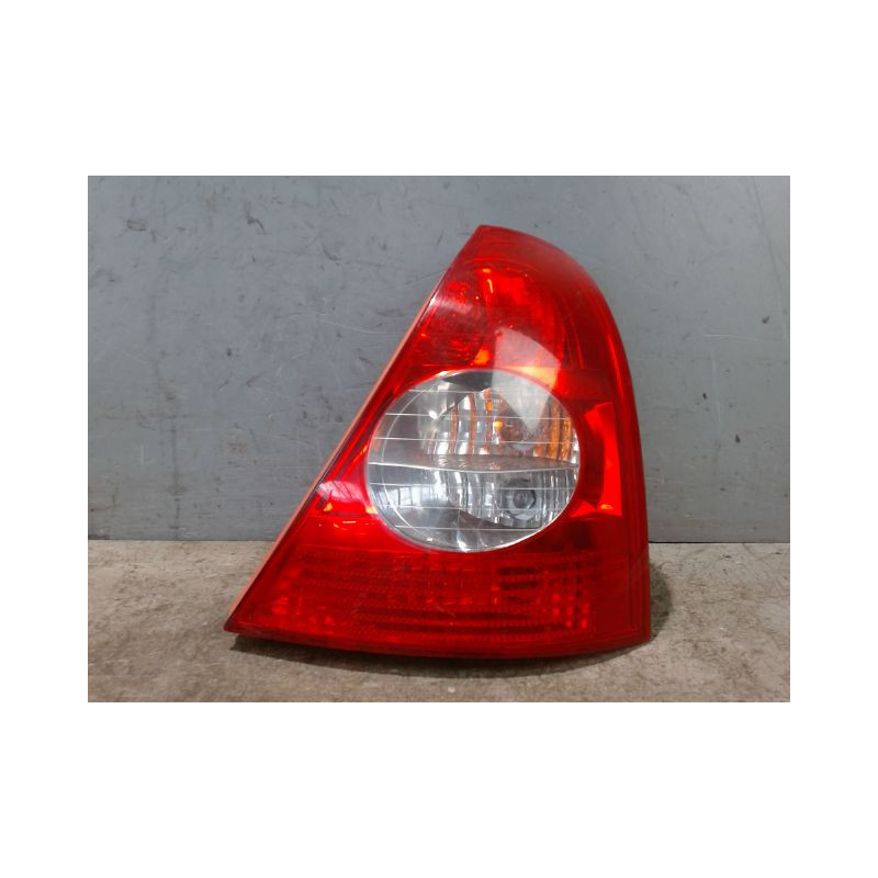 FEU ARRIERE DROIT RENAULT CLIO II PH.2 01-06