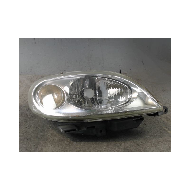 PHARE DROIT CITROEN SAXO 99-