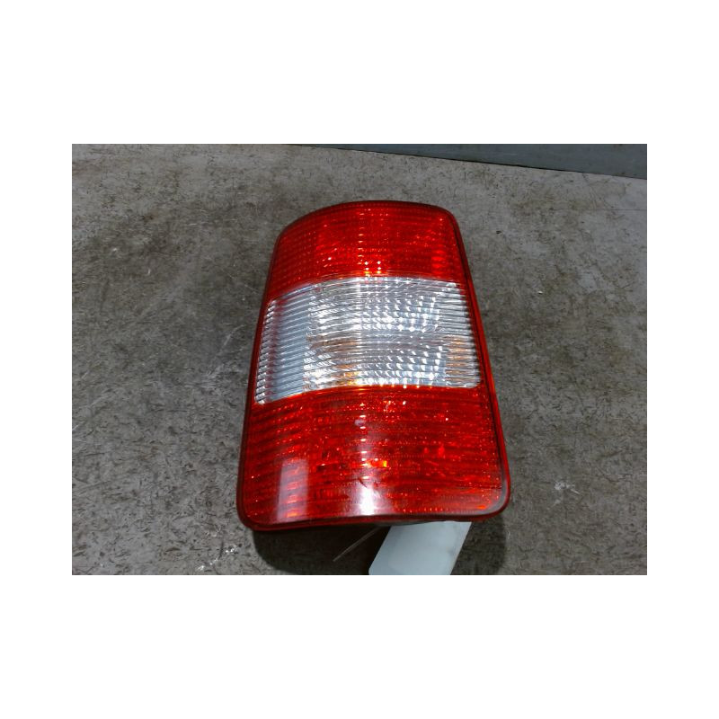 FEU ARRIERE GAUCHE  VOLKSWAGEN CADDY