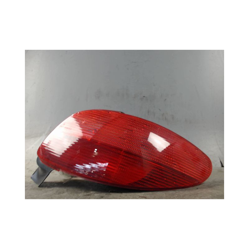 FEU ARRIERE DROIT PEUGEOT 206 3P