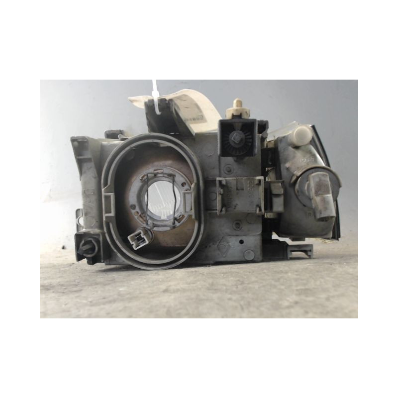 PHARE DROIT RENAULT CLIO I PH.1 -94