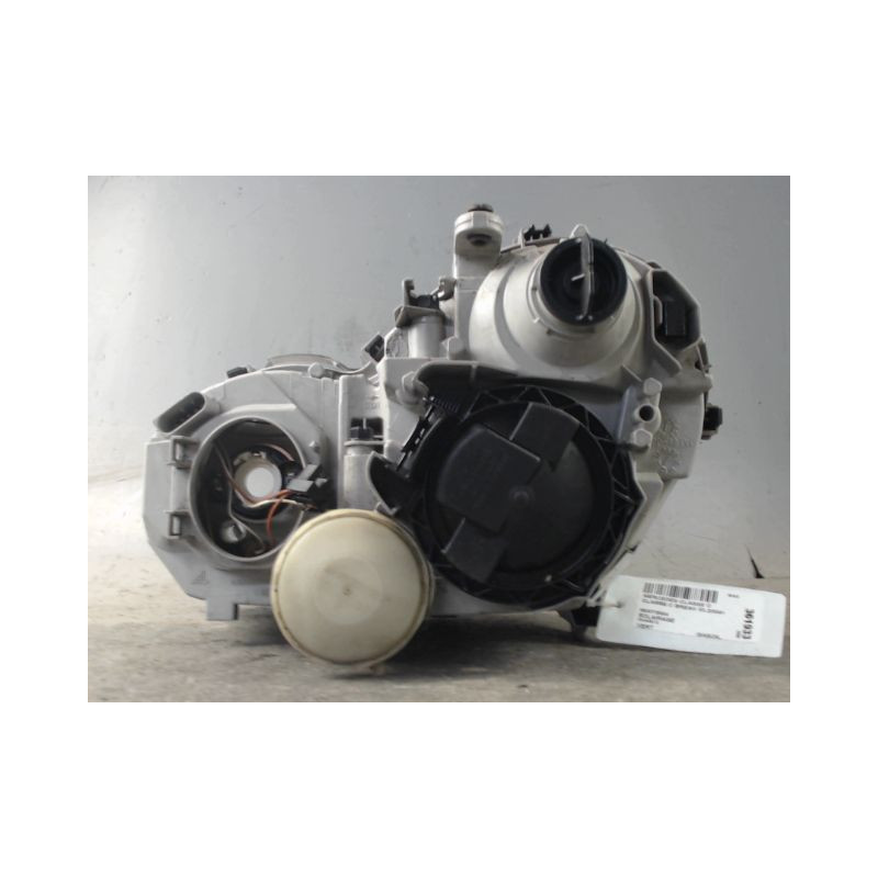 PHARE DROIT MERCEDES CLASSE C BREAK 2004-