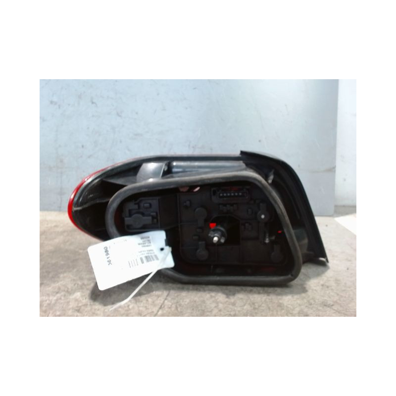 FEU ARRIERE DROIT CITROEN XSARA COUPE 2000-
